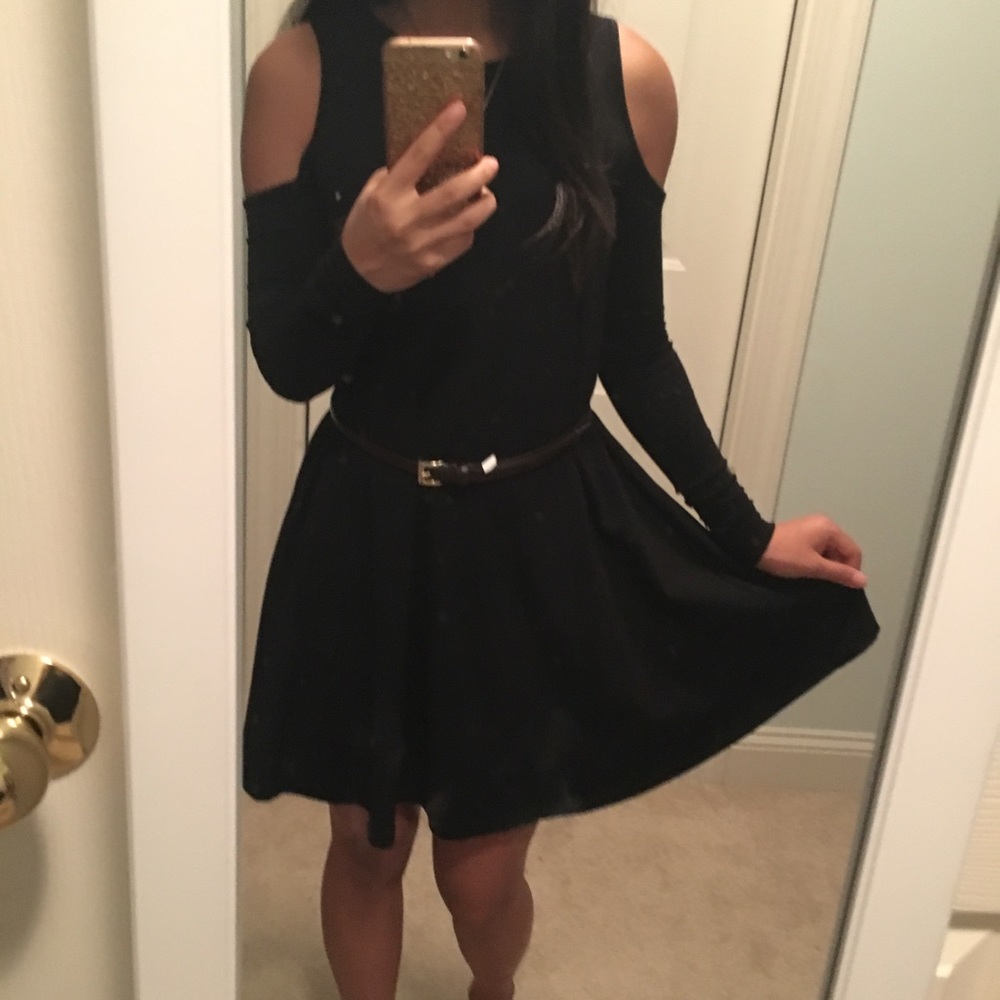 Forever 21 NWoT Black Cold Shoulder Dress